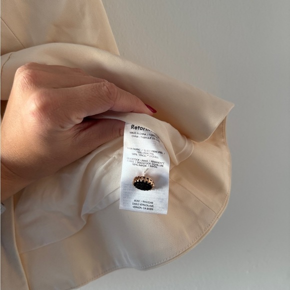 REFORMATION Oakley Vest in Sugar 2 - Picture 8 of 8